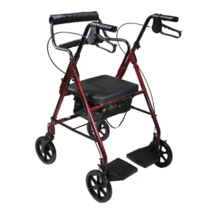 Vista semilateral de la andadera rollator híbrida de color rojo en donde se puede ver como hay un soporte en medio para poder sentarse y subir los pies, además de un sistema de frenado.